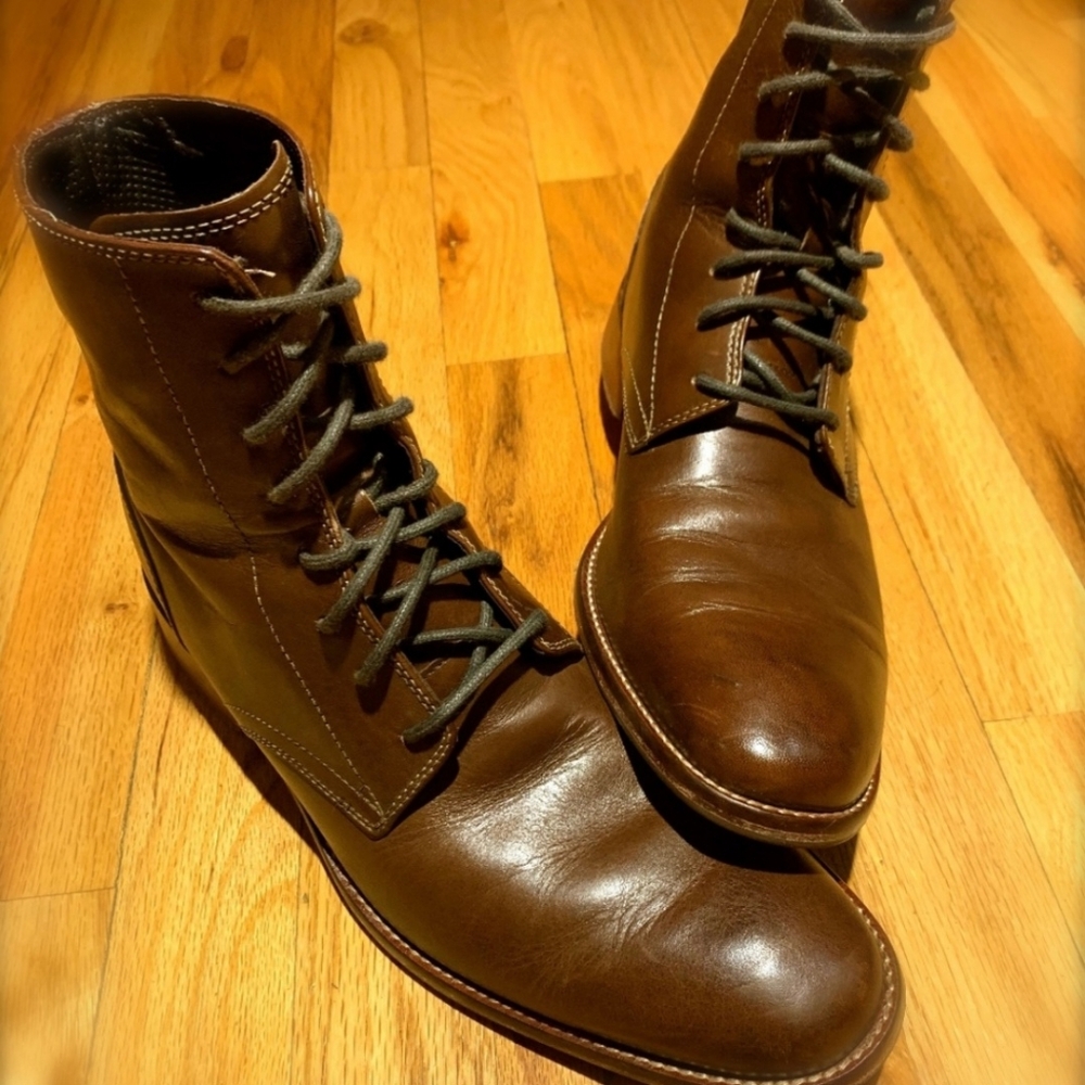 Cole haan boots size 9. Great condition